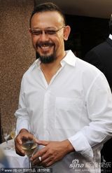 幻灯图：姜文戛纳会好友 马可-穆勒贾樟柯秦昊助阵