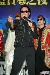 组图：吴宗宪康康为高凌风追思会宣传