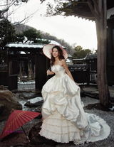 高清组图：韩星李智雅雪地婚纱写真 异域风情唯美