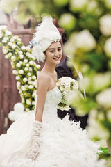 组图：甘露唯美婚纱大片 奢华质感诠释贵族豪气