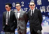 组图：谢霆锋张家辉杨受成亮相红毯展型男酷帅