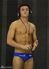 组图：英国跳水神童正太面孔猛男体魄