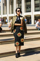 组图：白冰纽约时尚街拍 显简约优雅国际范儿