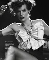 组图：米拉-乔沃维奇霸气女王范登杂志