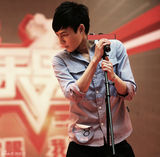 幻灯图：快男冯铭潮超Q照片曝光 人气极高粉丝热捧