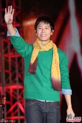 组图：严爵挑战唱跳险破音 林俊杰压轴热舞