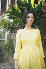 组图：李依玲时尚写真曝光文艺简约