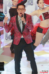 组图：赌王数百万支持太太 何超莲吴克羣献艺