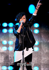 组图：少女时代周笔畅等参加2011亚洲音乐节