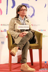 组图：陈可辛获导演奖感意外 力赞冯小刚