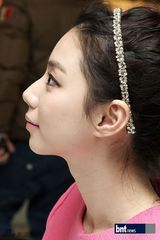 组图：朴秀珍可爱装束举办粉丝签名会