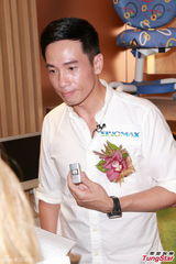 组图：陈豪未知胎儿性别 笑称宝宝旺父