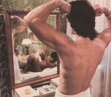 组图：史泰龙23岁出演情色片 全裸剧照曝光