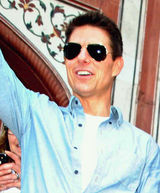 组图：汤姆-克鲁斯与印度影星卡普泰姬陵参观