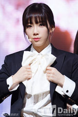 组图：少女时代打榜两连冠 2NE1回归女团争霸