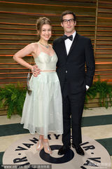 组图：奥斯卡晚宴养眼 可儿秀半球龙女大露背