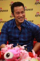 组图：《那五年》做客 白百合张孝全浪漫谈情