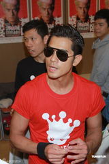 组图：郭富城为演唱会彩排 高价邀得Rain排舞师