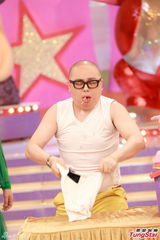 组图：《奖门人》录影 欧阳震华朱咪咪出席