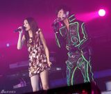 高清图：林俊杰上海开个唱 劲歌热舞大秀肌肉