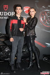 组图：李治廷欲带妈妈探班范冰冰