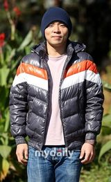 组图：韩国歌手刘胜灿26日服役 开始军队生活