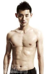 组图：血性藏獒张继科展男性阳刚魅力