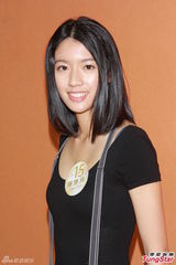 组图：李克勤担任港姐导师 望佳丽有好回忆