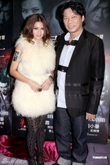 组图：《僵尸新战士》香港首映 周秀娜学习防狼术