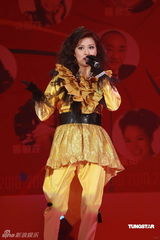 幻灯组团：卢海鹏等开演唱会 罗君左扮肥肥惟妙惟肖