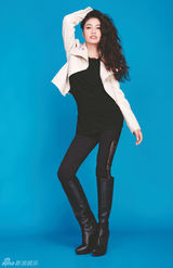 组图：张淼时装写真 百变精灵尽显鬼马本色