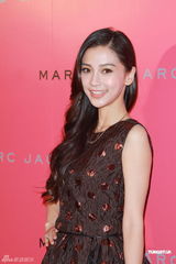 组图：熊黛林谈父亲病情 陈慧琳年底发新碟