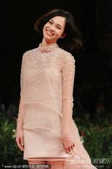 高清图：《挪威的森林》首映 陈英雄携娇妻亮相