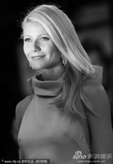 组图：《传染病》首映 格温妮丝-帕特洛粉裙动人