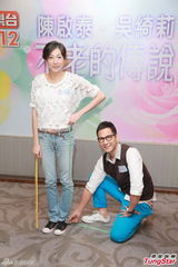 组图：吴绮莉开心抗衰老 自曝怀孕时想过自杀