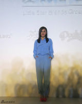 组图：刘云(刘芸)干练裤装助阵发布会受品牌亲睐