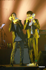 高清：萧敬腾方大同同台献唱 联手周柏豪卖力演出