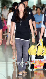 幻灯图：金妍儿返回加拿大多伦多 为明年比赛做准备