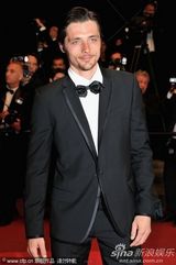 高清图：《青少年警队》记者会 男主角乔伊猛擦汗