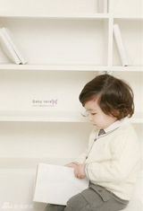 幻灯：韩国混血童星Mason圣诞写真 大眼睛灵动可爱