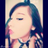 组图：好声音萌妹曝性感照 叼烟狂野秀乳沟