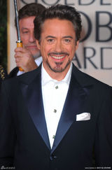 高清组图：小罗伯特-唐尼携娇妻甜蜜现身