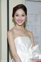 组图：众星助阵TVB慈善 巫启贤为马航乘客祈祷