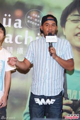 组图：张震岳发新辑个性豪放：不喜欢的别买