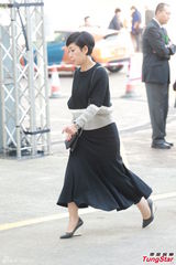 组图：邵逸夫追思会金色布置 不接受花篮花圈