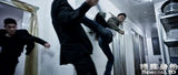 组图：《特殊身份》曝剧照 甄子丹临空劈一字腿