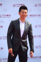 组图：莱昂纳多梁朝伟赵薇等齐聚青岛