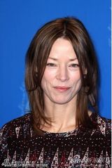 高清：《嗜睡病》媒体发布会 简妮-席丽获导演护花