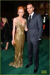 组图：《巨人杀手杰克》首映 英伦型男挑大梁