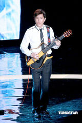 高清组图：李云迪鲍起静致敬感动香港十大人物